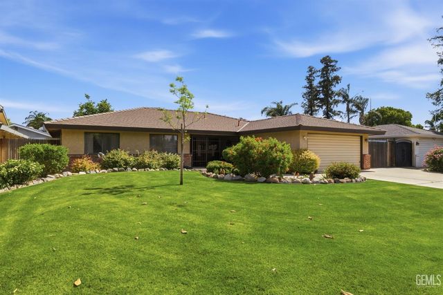 7605 Valemount Drive, Bakersfield, CA 93309