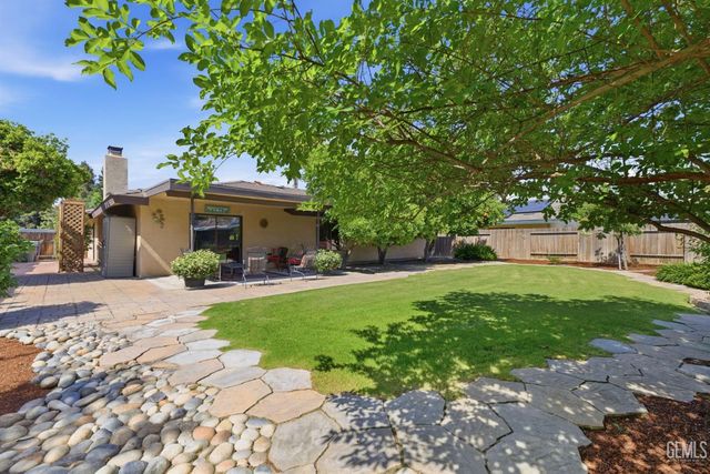 7605 Valemount Drive, Bakersfield, CA 93309