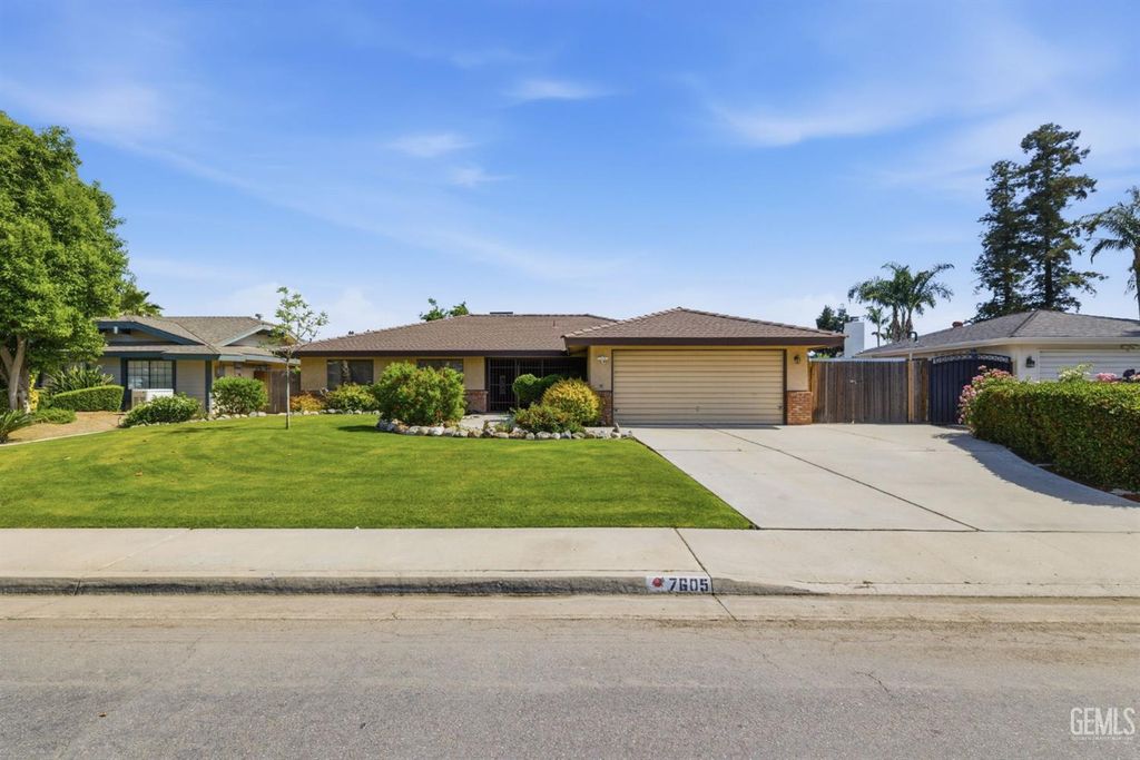 7605 Valemount Drive, Bakersfield, CA 93309