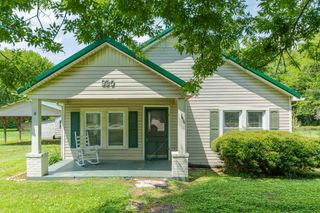 330 Holly Grove Rd, Lewisburg, TN 37091