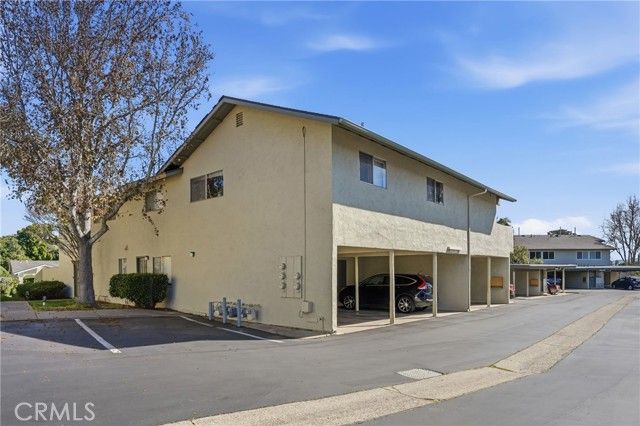 1750 Prefumo Canyon 22, San Luis Obispo, CA 93405