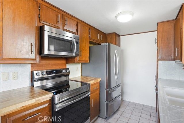 1750 Prefumo Canyon 22, San Luis Obispo, CA 93405