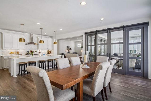 8776 WALNUT BOTTOM LN, Frederick, MD 21701