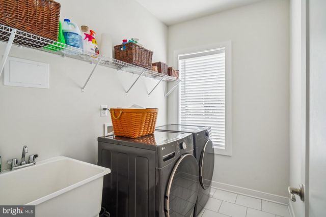 8776 WALNUT BOTTOM LN, Frederick, MD 21701