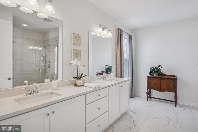 8776 WALNUT BOTTOM LN, Frederick, MD 21701