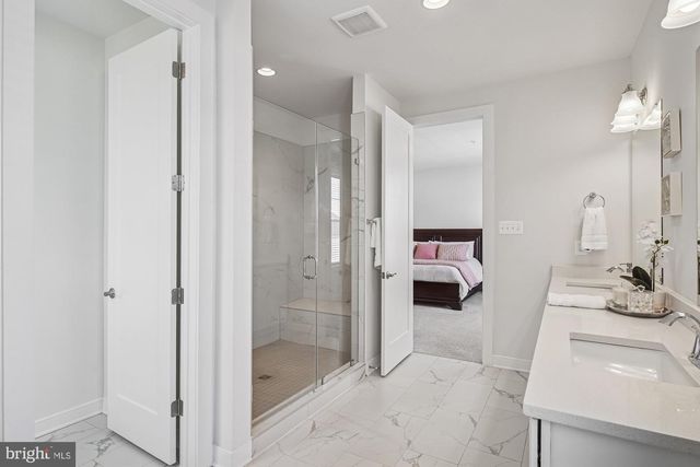 8776 WALNUT BOTTOM LN, Frederick, MD 21701