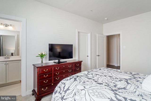 8776 WALNUT BOTTOM LN, Frederick, MD 21701