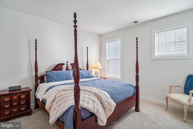 8776 WALNUT BOTTOM LN, Frederick, MD 21701