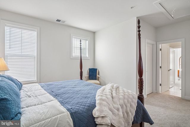 8776 WALNUT BOTTOM LN, Frederick, MD 21701