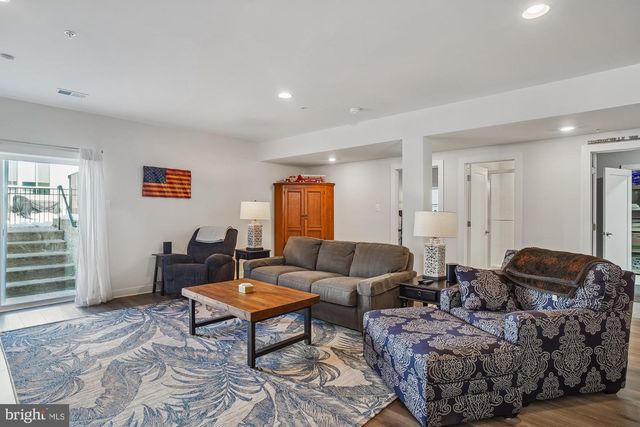 8776 WALNUT BOTTOM LN, Frederick, MD 21701