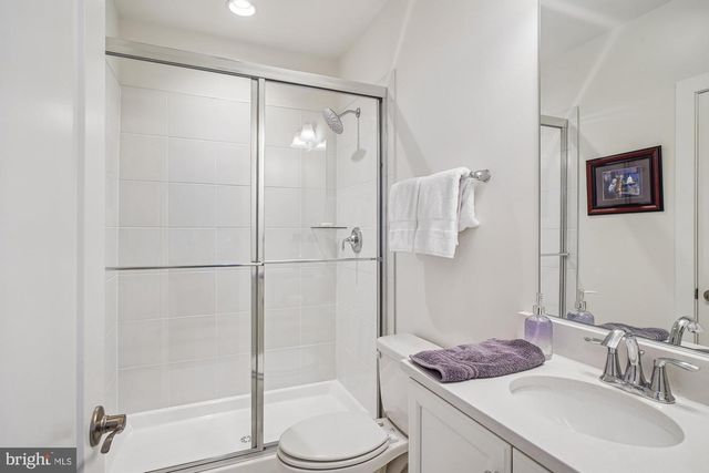 8776 WALNUT BOTTOM LN, Frederick, MD 21701