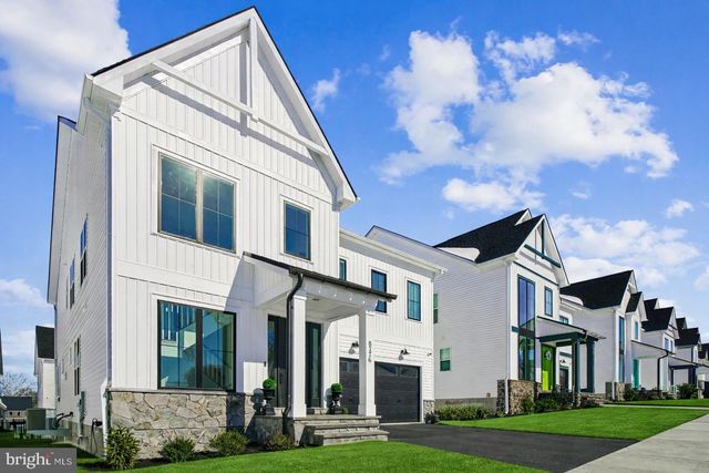 8776 WALNUT BOTTOM LN, Frederick, MD 21701