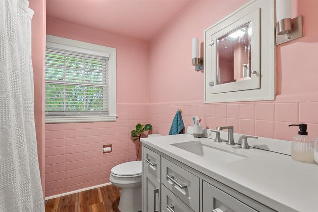 312 N Riverview Drive, Parchment, MI 49004