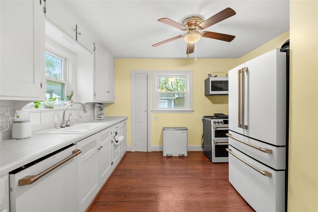 312 N Riverview Drive, Parchment, MI 49004