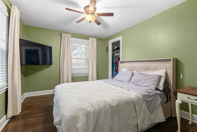 312 N Riverview Drive, Parchment, MI 49004