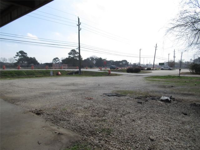 1124 Desirable Lane, Huffman, TX 77336