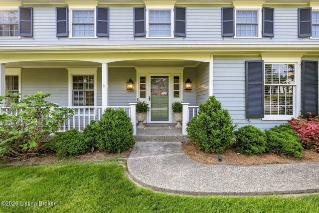 5204 Moccasin Trail, Louisville, KY 40207