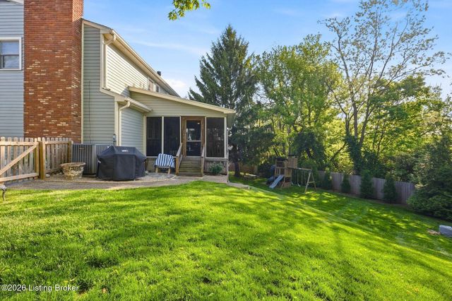 5204 Moccasin Trail, Louisville, KY 40207