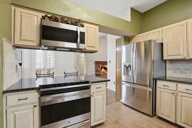 6004 Sundown Drive, Watauga, TX 76148