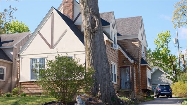 76 Ballantyne Brae, Utica, NY 13501