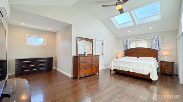 13 Lucille Court, Edison, NJ 08820