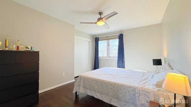 13 Lucille Court, Edison, NJ 08820