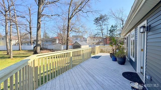 13 Lucille Court, Edison, NJ 08820