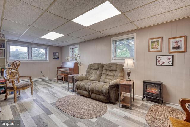 1917 DOUGLAS DRIVE, Carlisle, PA 17013