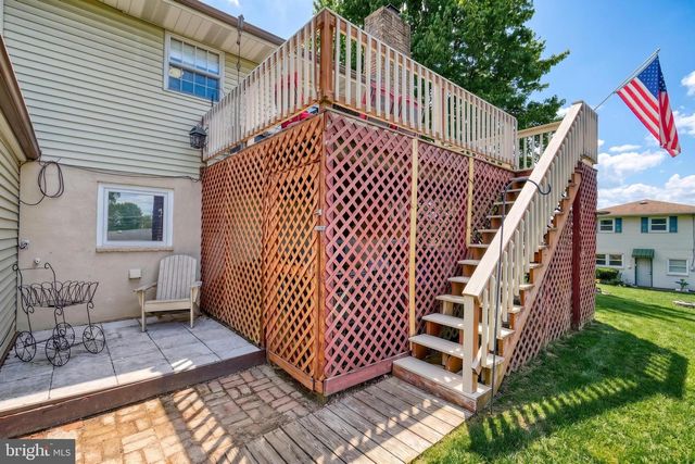 1917 DOUGLAS DRIVE, Carlisle, PA 17013