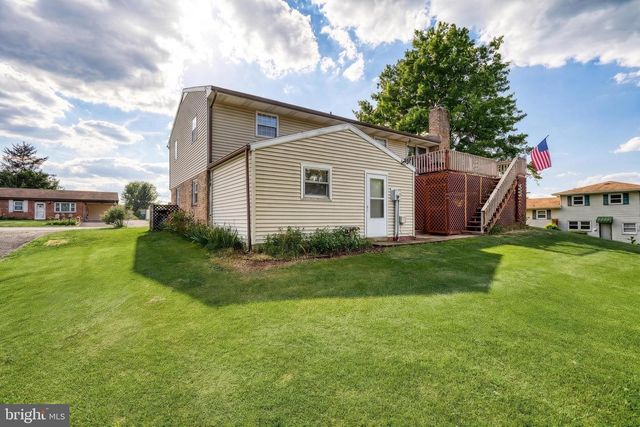 1917 DOUGLAS DRIVE, Carlisle, PA 17013