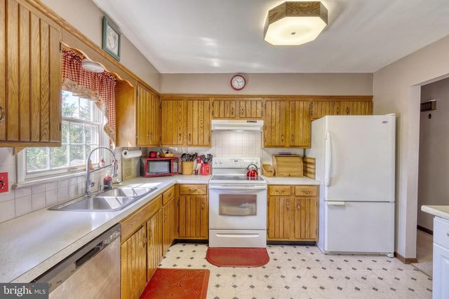 1917 DOUGLAS DRIVE, Carlisle, PA 17013