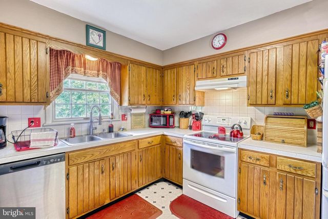 1917 DOUGLAS DRIVE, Carlisle, PA 17013