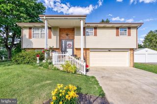 1917 DOUGLAS DRIVE, Carlisle, PA 17013