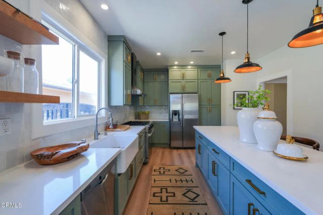 3958 Seneca Avenue, Los Angeles, CA 90039