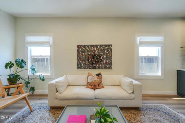 3958 Seneca Avenue, Los Angeles, CA 90039