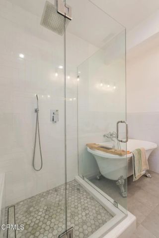 3958 Seneca Avenue, Los Angeles, CA 90039