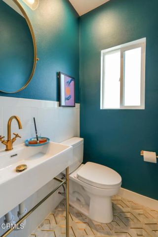 3958 Seneca Avenue, Los Angeles, CA 90039