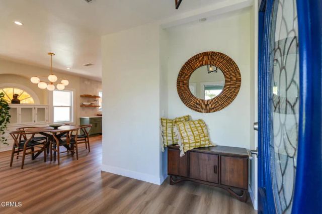 3958 Seneca Avenue, Los Angeles, CA 90039