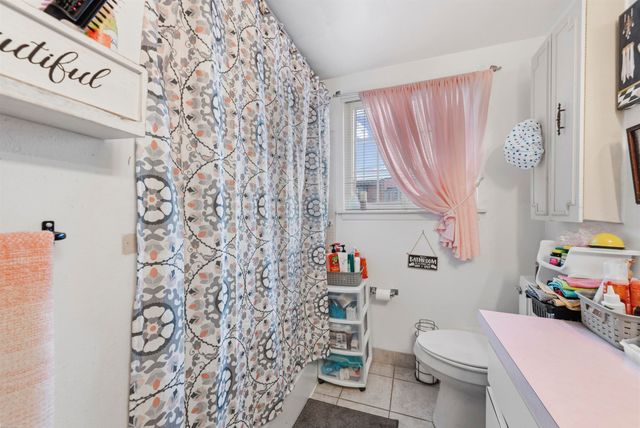 25344 Shiawassee Circle, Southfield, MI 48033