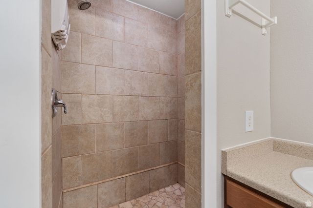 9085 S 440 E, Sandy, UT 84070