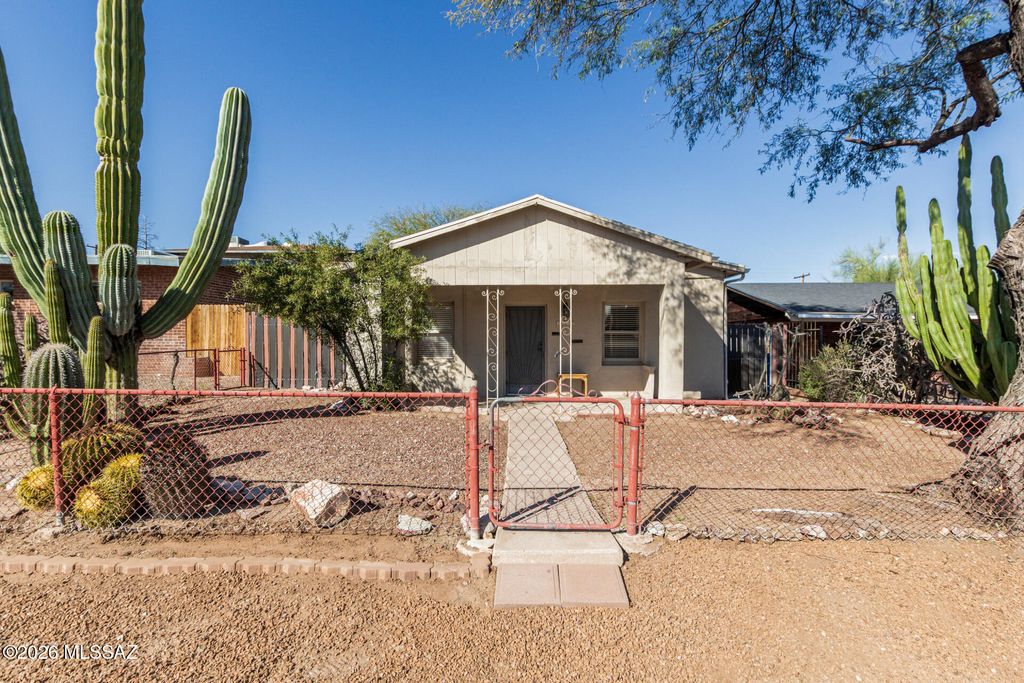 1249 E Waverly Street, Tucson, AZ 85719
