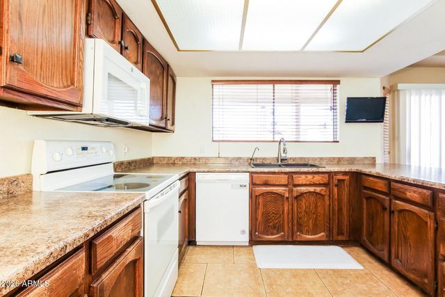 16215 N 16TH Street, Phoenix, AZ 85022
