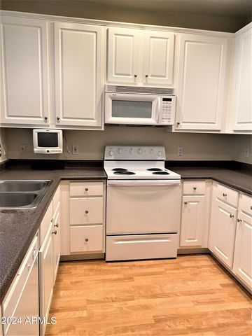 4465 E PARADISE VILLAGE Parkway S 1213, Phoenix, AZ 85032