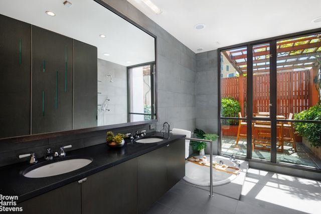 42 DOWNING Street, New York City, NY 10014