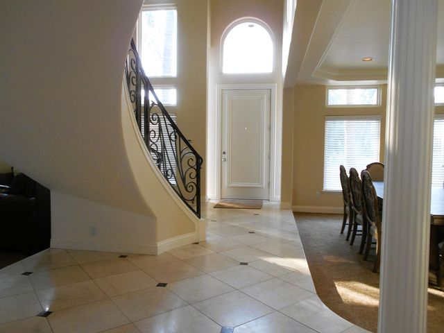 7210 N Michelle, Fresno, CA 93720