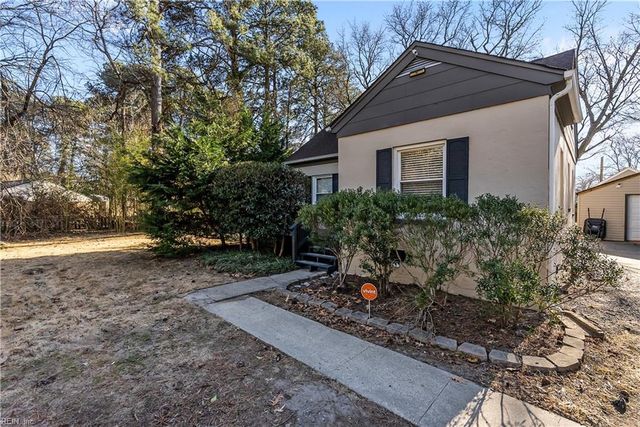 18 Beverly ST, Hampton, VA 23669