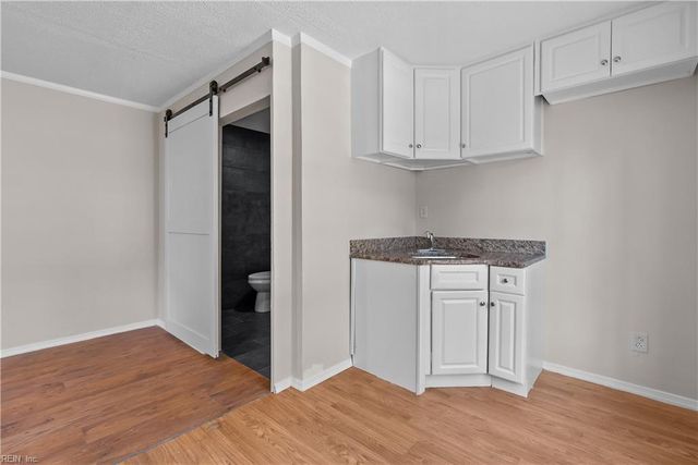 18 Beverly ST, Hampton, VA 23669