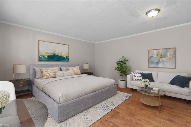 18 Beverly ST, Hampton, VA 23669