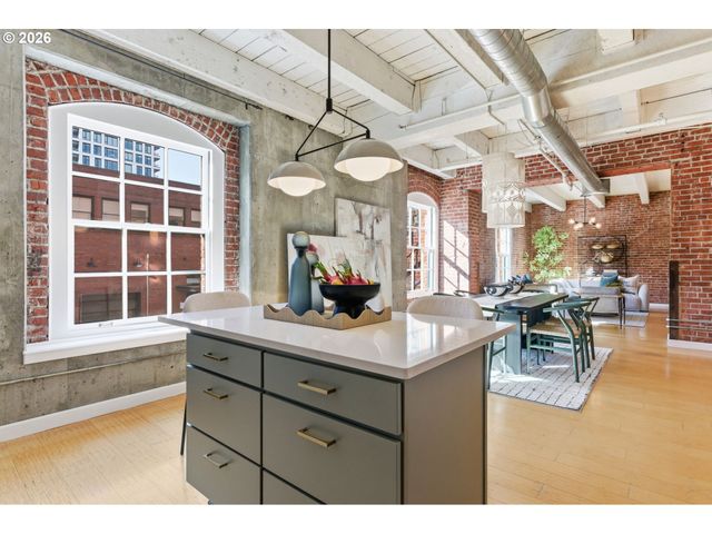 416 Nw 13TH Ave 208, Portland, OR 97209