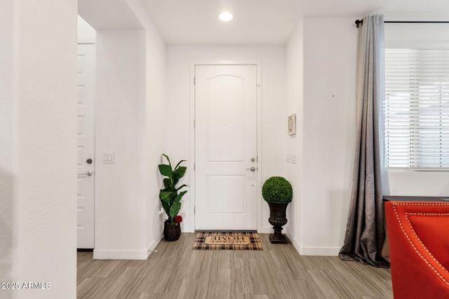 3829 S 64TH Drive, Phoenix, AZ 85043